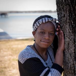 Meet your Posher, Ebony